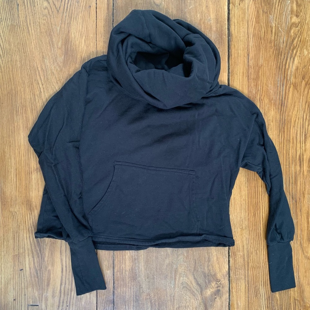 Crop Z supply sweatshirt